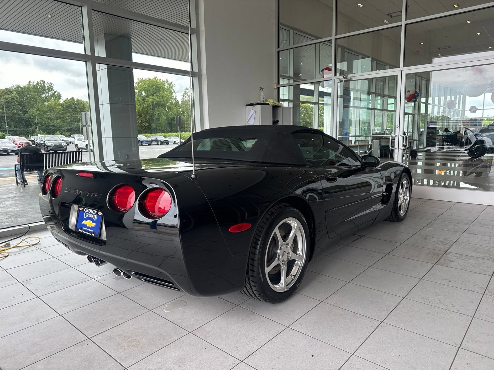 Used 2003 Chevrolet Corvette Convertible w/ Preferred Equipment Group1 RWD image 4