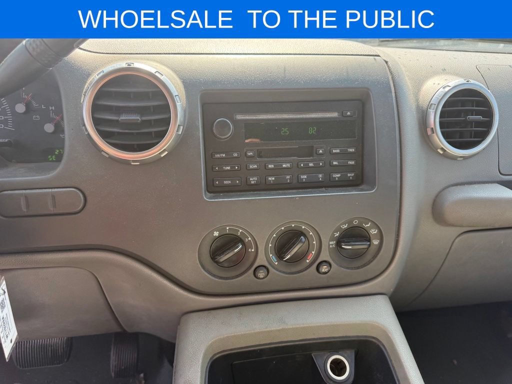 Used 2004 Ford Expedition XLT RWD image 13