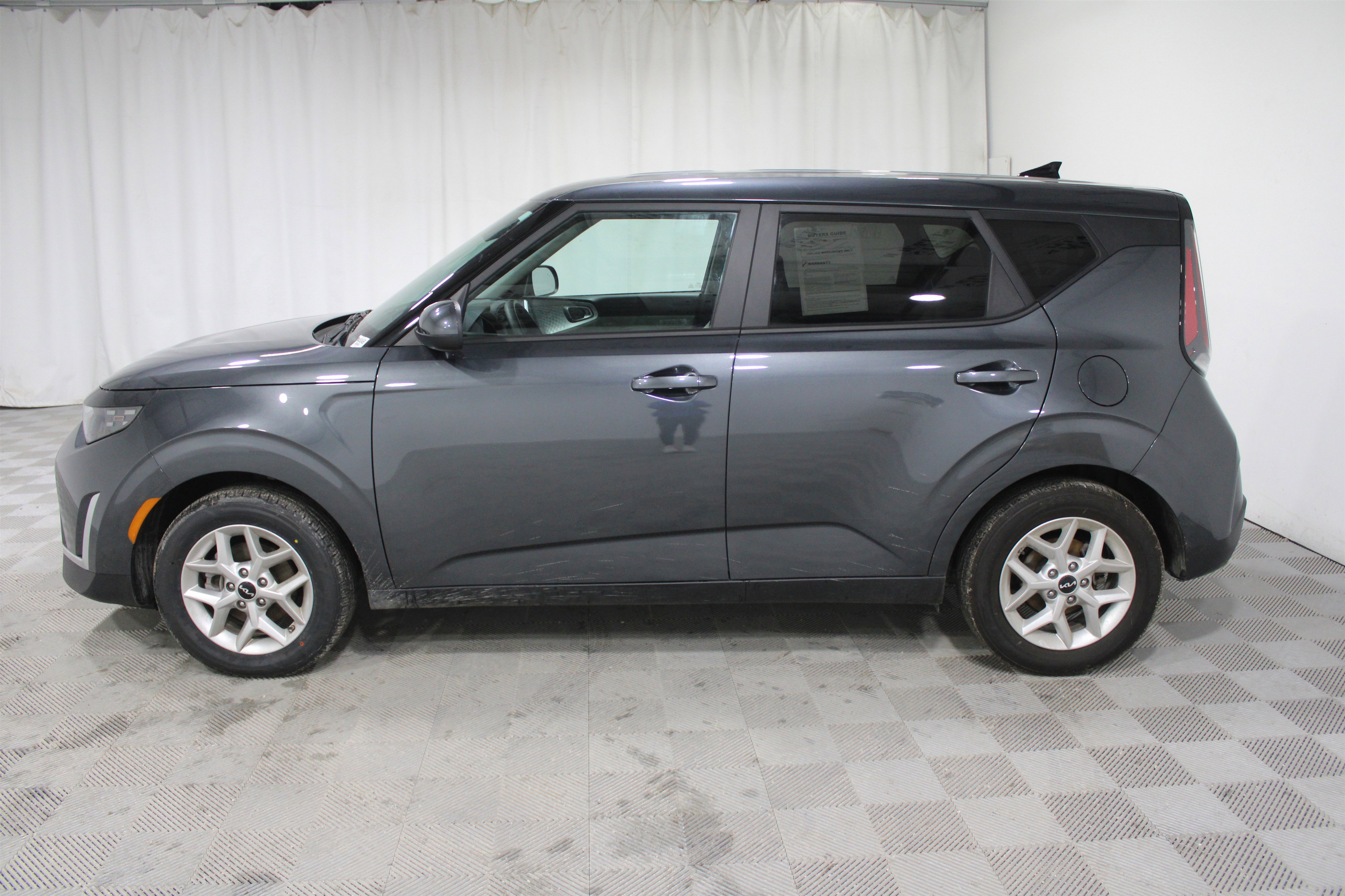 Used 2024 Kia Soul LX w/ Option Group 015 image 30