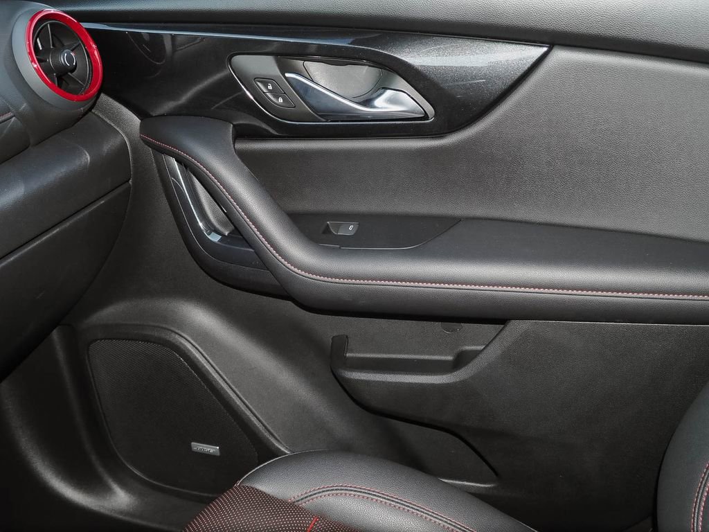 Certified 2022 Chevrolet Blazer RS w/ Enhanced Convenience Package image 26
