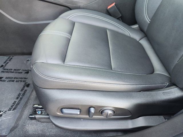 Used 2024 Chevrolet Blazer LT image 25