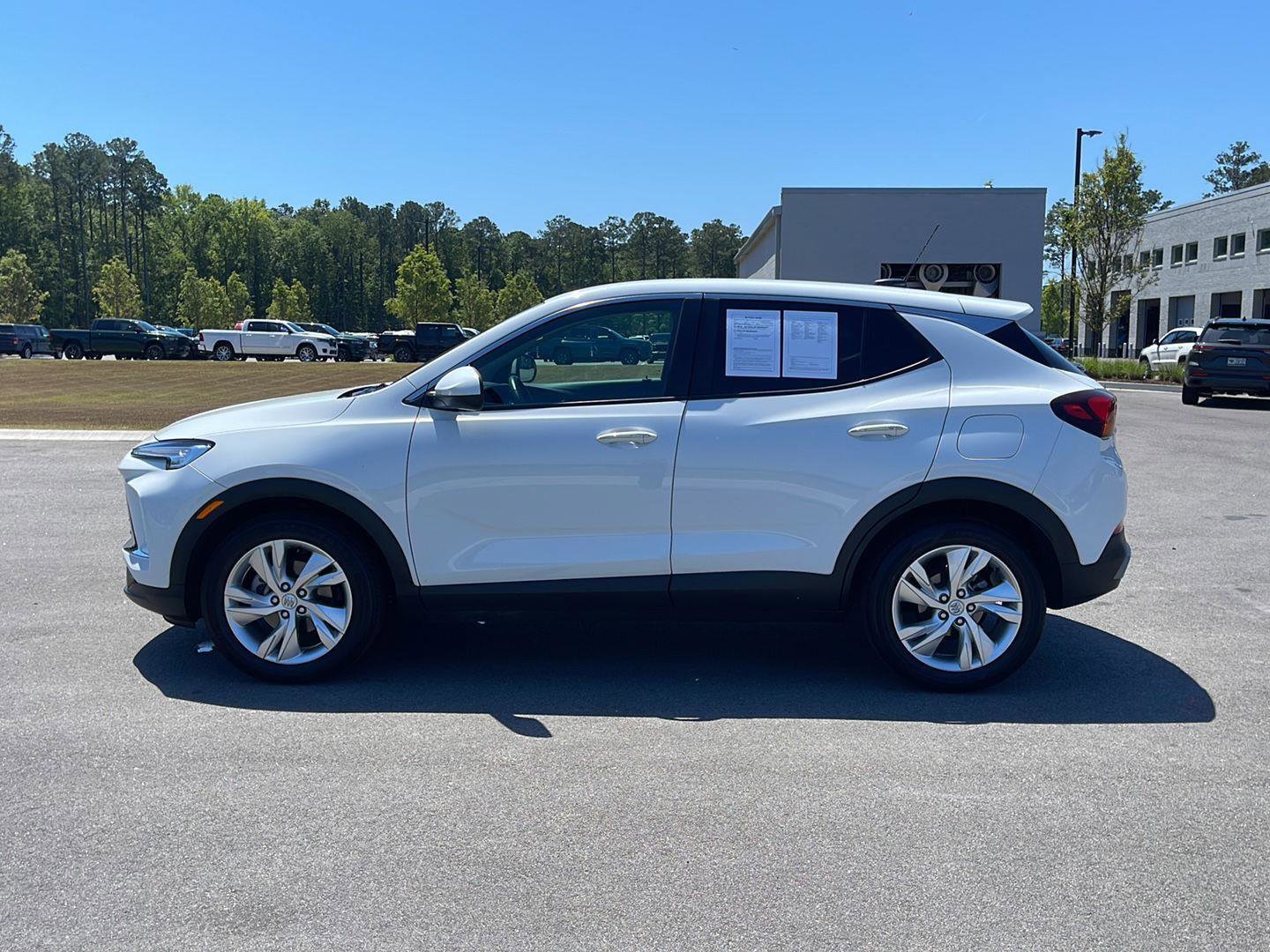 Used 2024 Buick Encore GX Preferred image 4