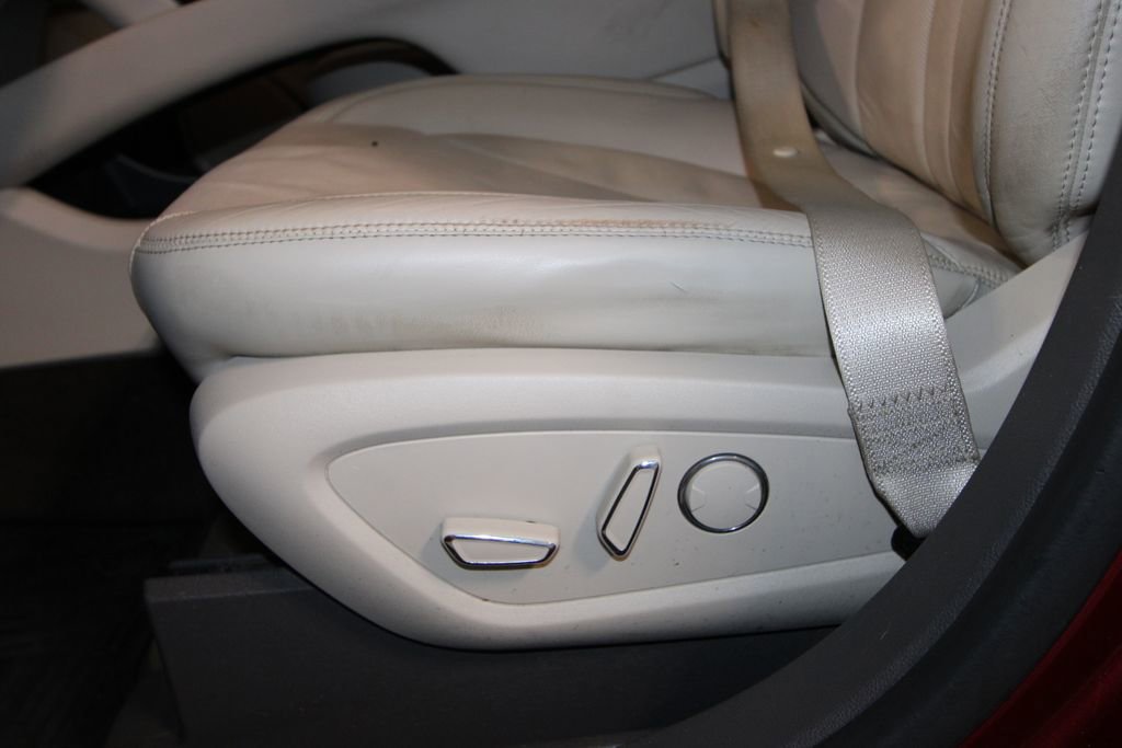 Used 2016 Lincoln MKX Reserve w/ Driver Assistance Package image 9