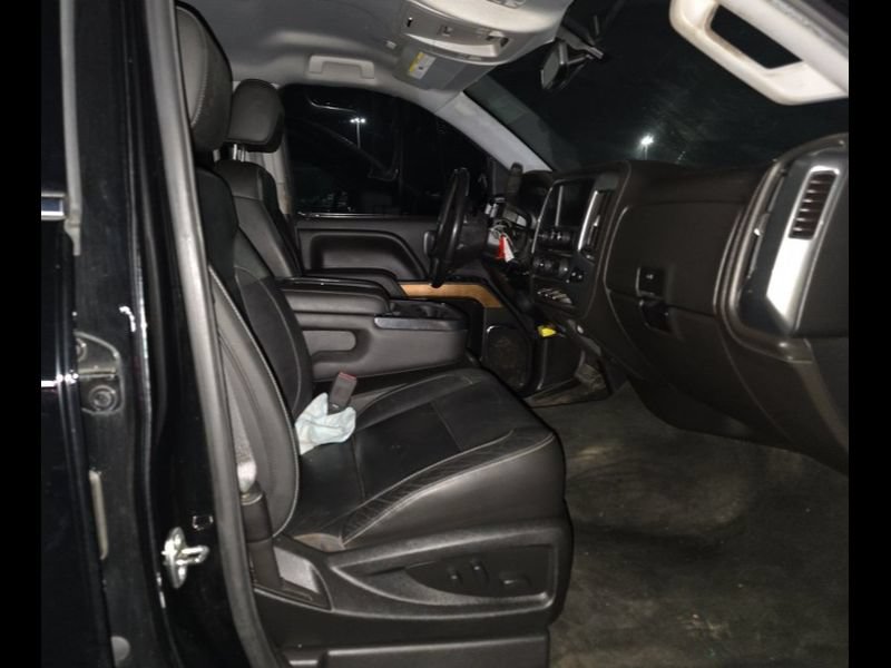 Used 2018 Chevrolet Silverado 1500 LTZ AWD/4WD image 27