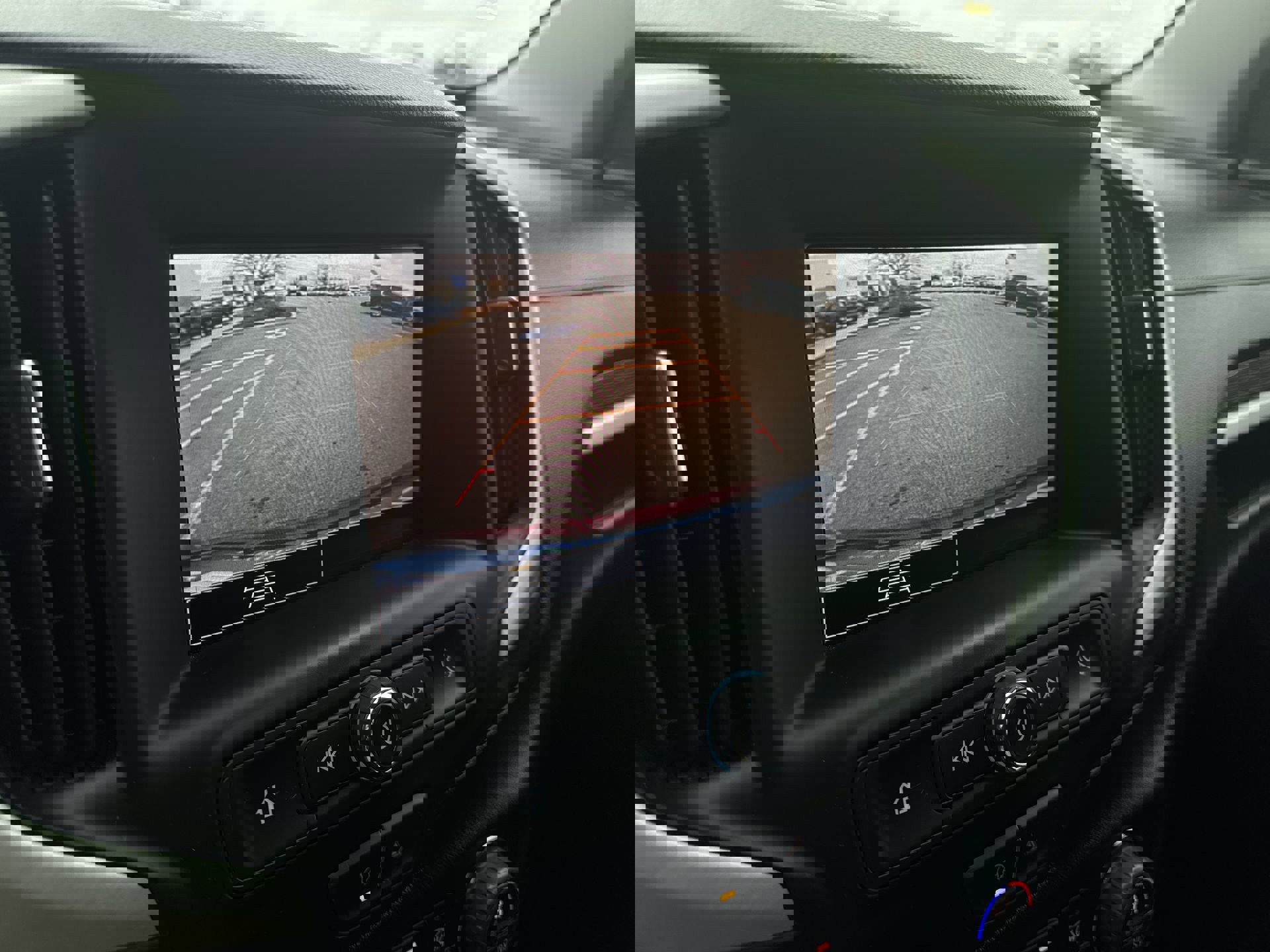 Certified 2024 GMC Terrain SLE w/ Driver Convenience Package image 15