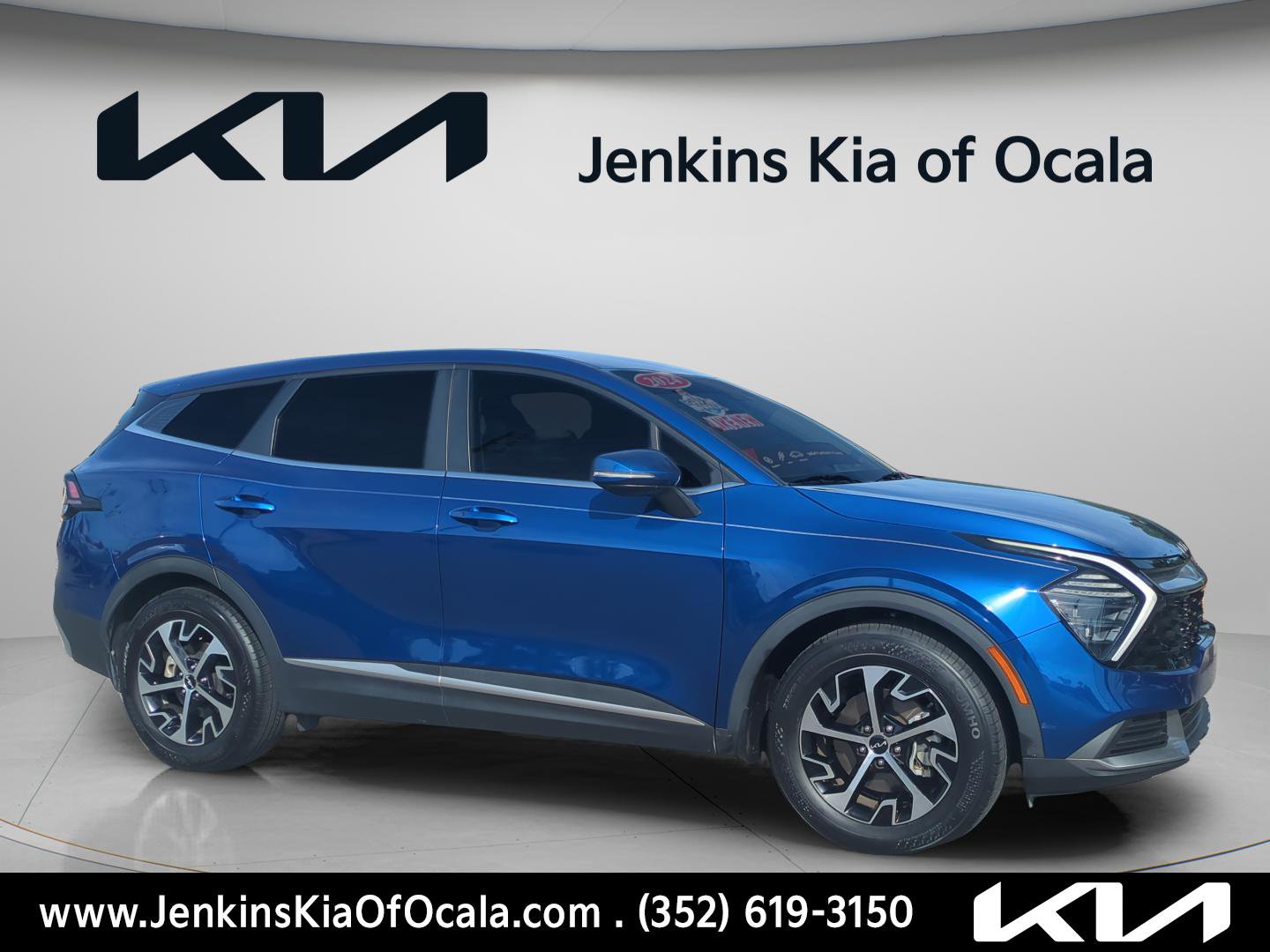 Certified 2024 Kia Sportage EX image 1