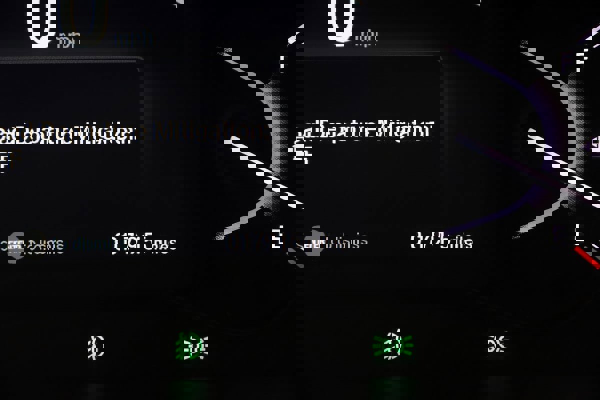 Used 2024 Honda Passport TrailSport image 34