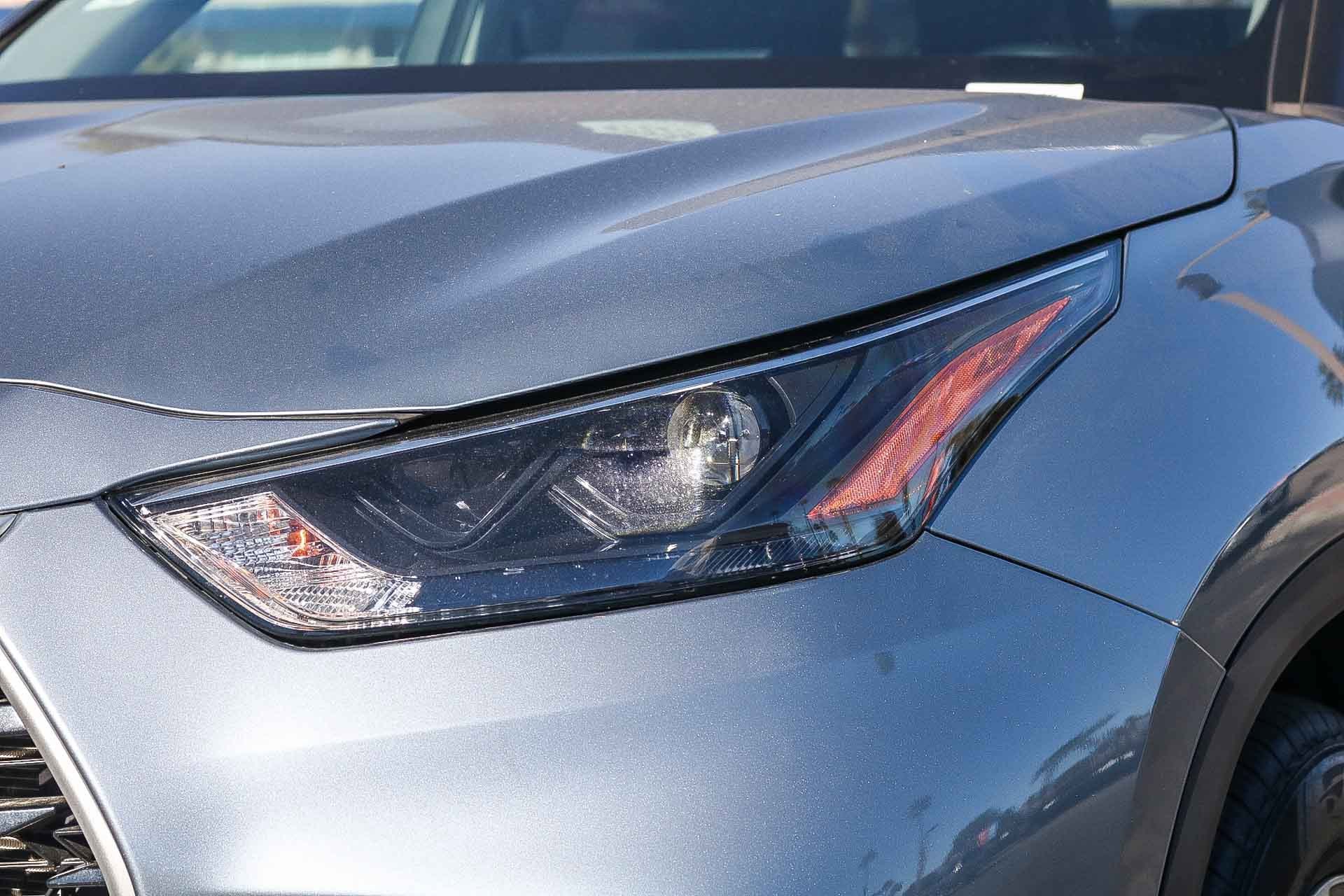 Certified 2022 Toyota Highlander XLE image 8