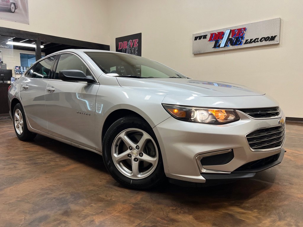 Used 2018 Chevrolet Malibu LS FWD image 1