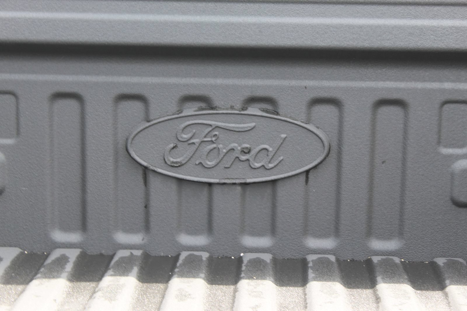 Used 2023 Ford F150 Lightning Platinum AWD/4WD image 23