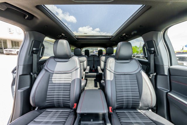 New 2026 Ford Explorer ST-Line w/ ST-Line Street Pack AWD/4WD image 42