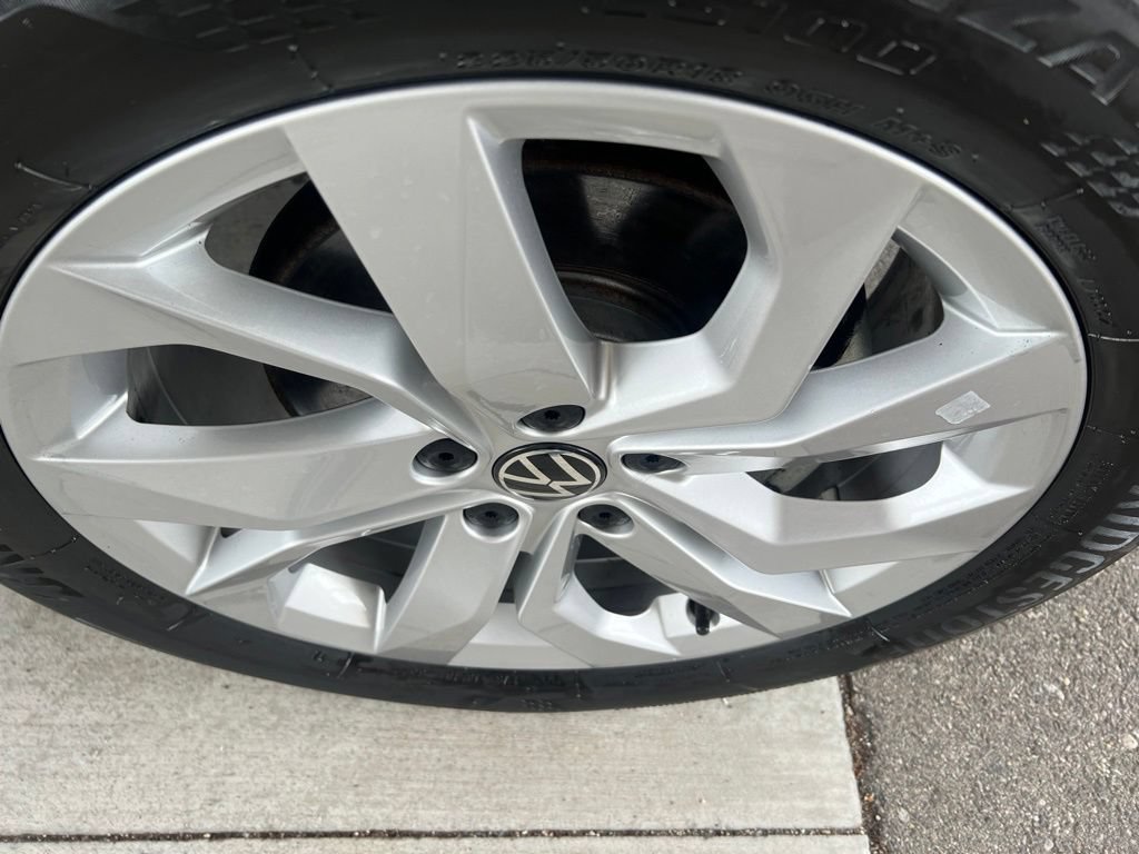 Used 2023 Volkswagen Taos S AWD/4WD image 38