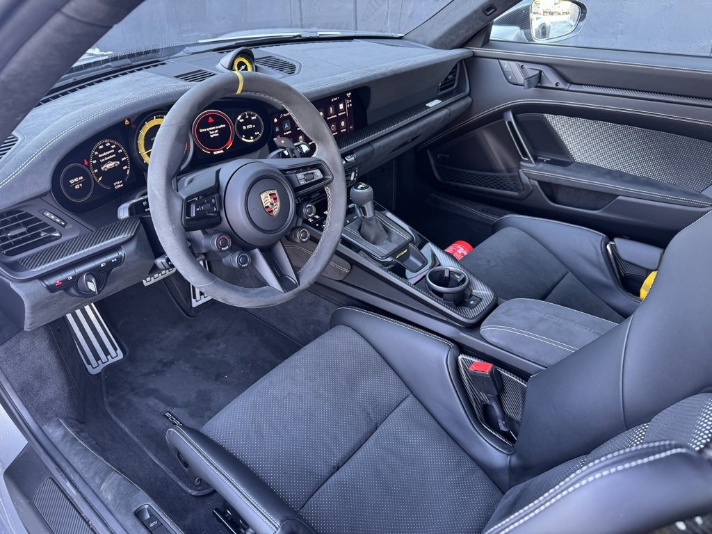 Used 2025 Porsche 911 GT3 RS image 17