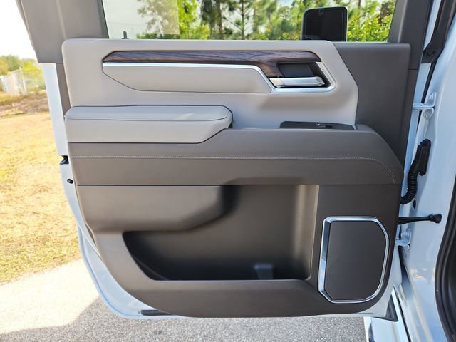 New 2026 GMC Sierra 2500 SLT w/ SLT Premium Package image 9