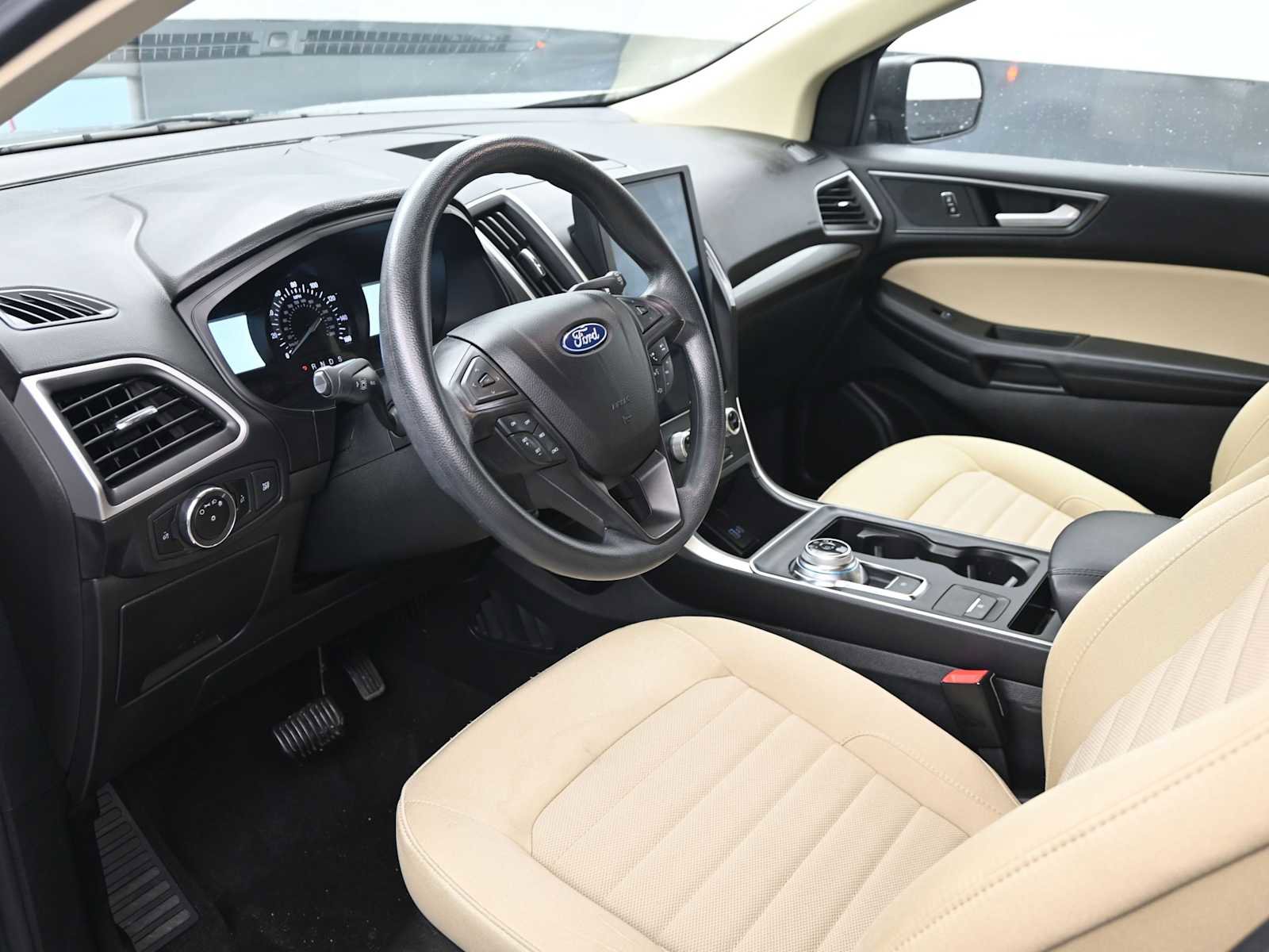 Used 2023 Ford Edge SE AWD/4WD image 11