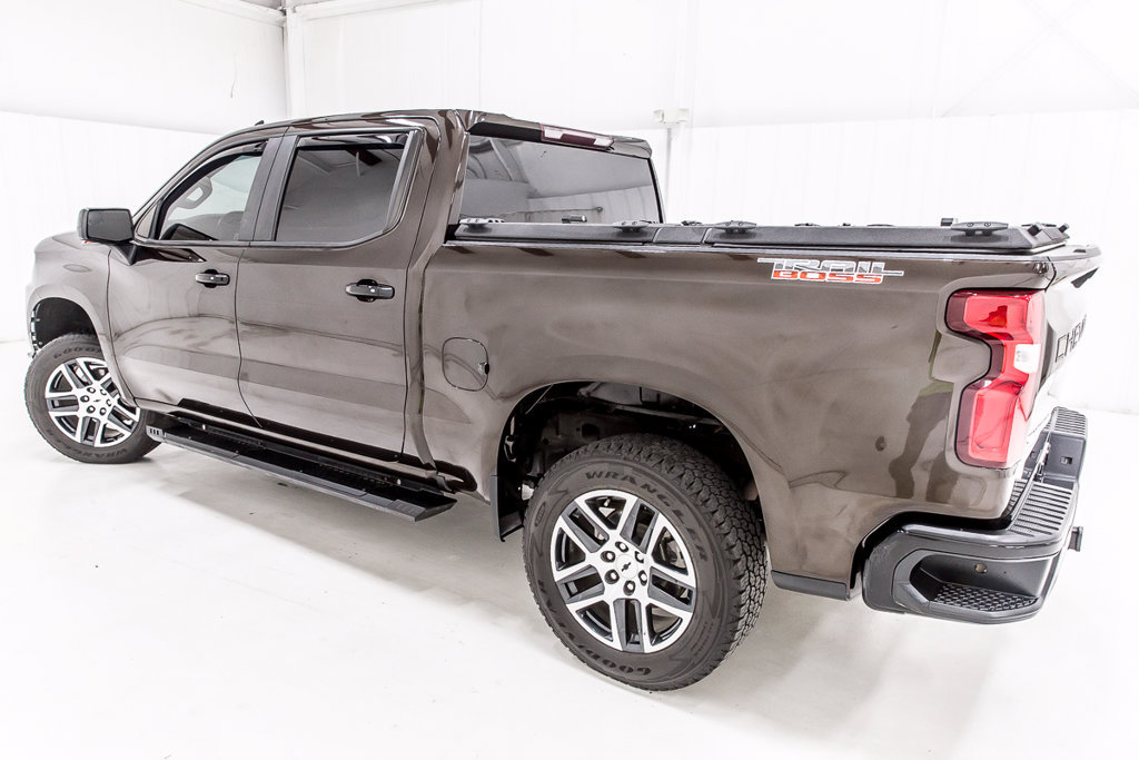 Used 2019 Chevrolet Silverado 1500 LT Trail Boss w/ Convenience Package AWD/4WD image 4