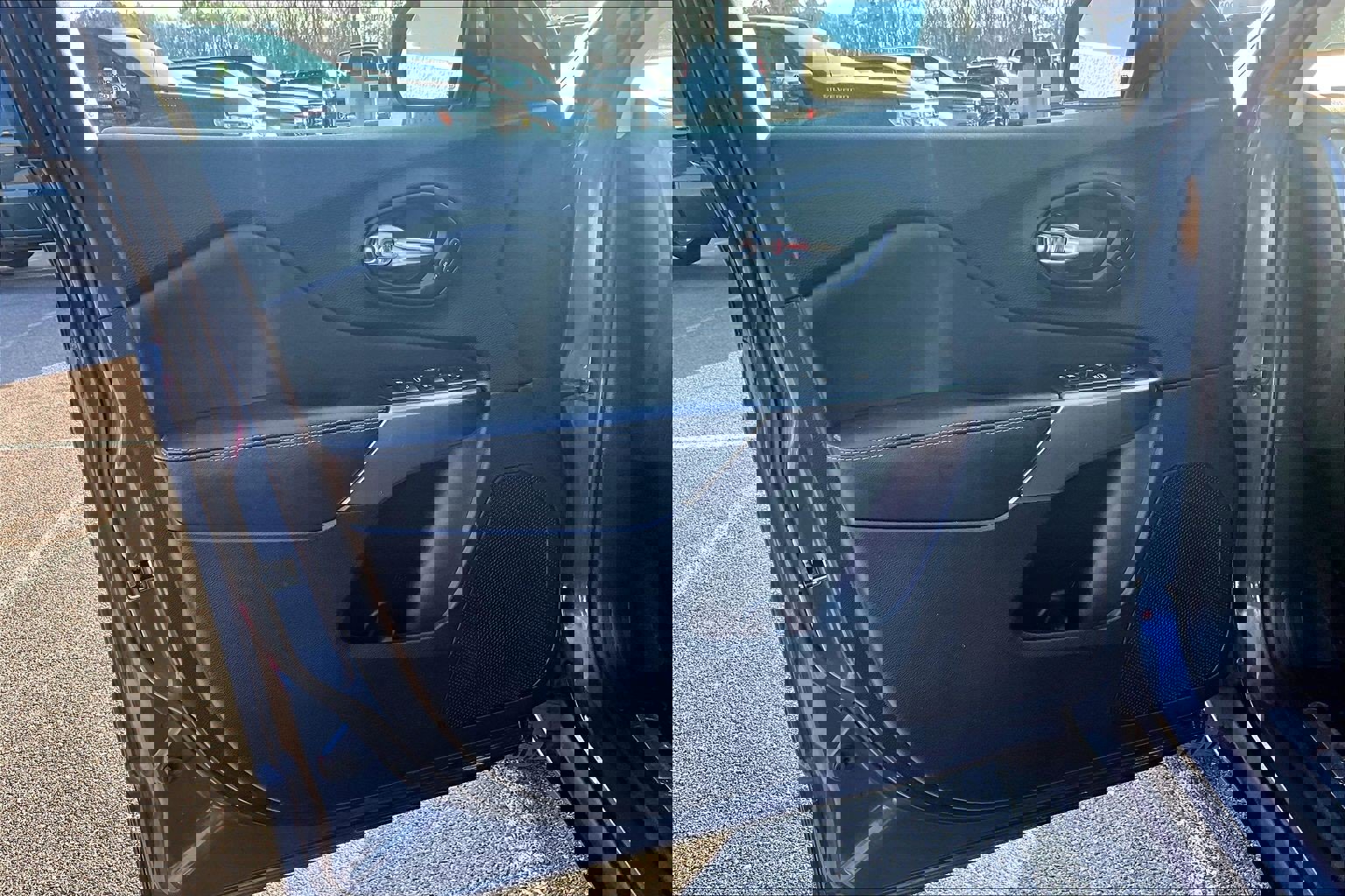 Used 2021 Jeep Cherokee Limited image 19