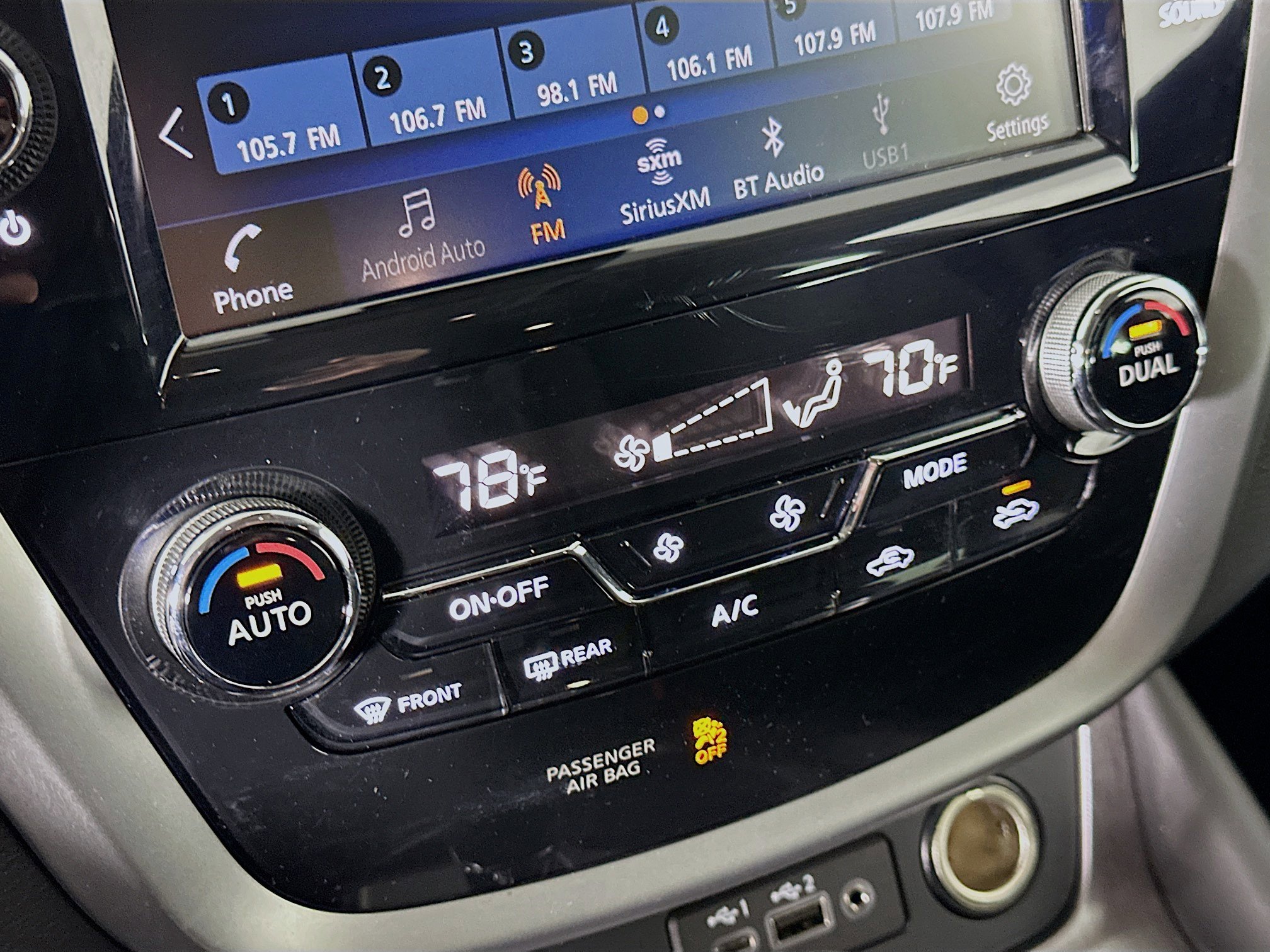 Used 2024 Nissan Murano SV w/ SV Midnight Edition Package image 23