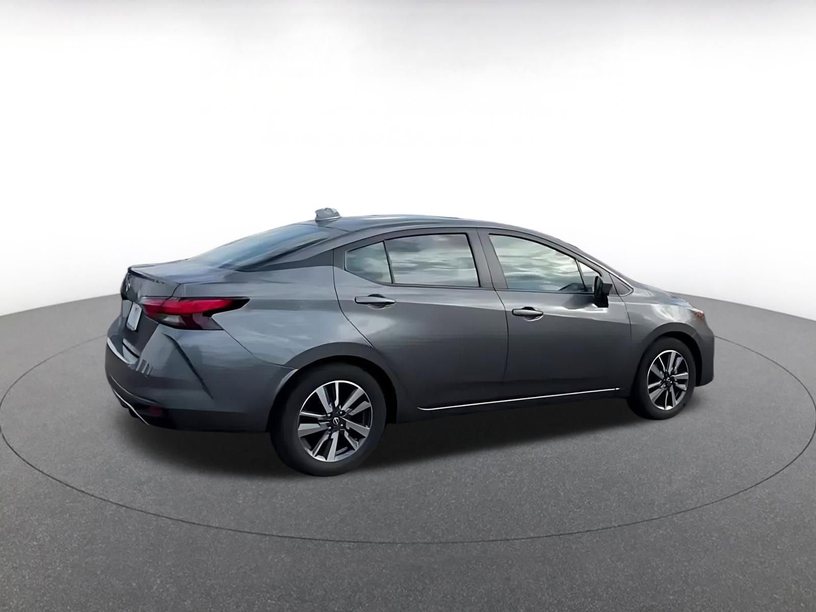 Used 2025 Nissan Versa SV FWD image 16