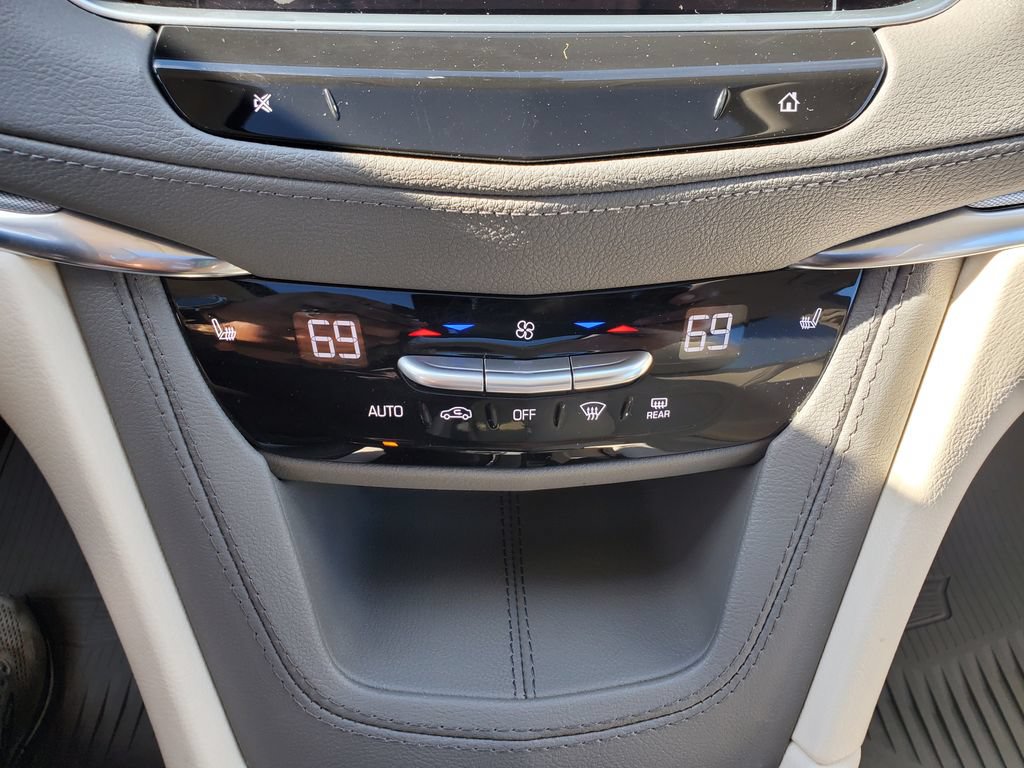 Certified 2023 Cadillac XT5 Premium Luxury AWD/4WD image 29
