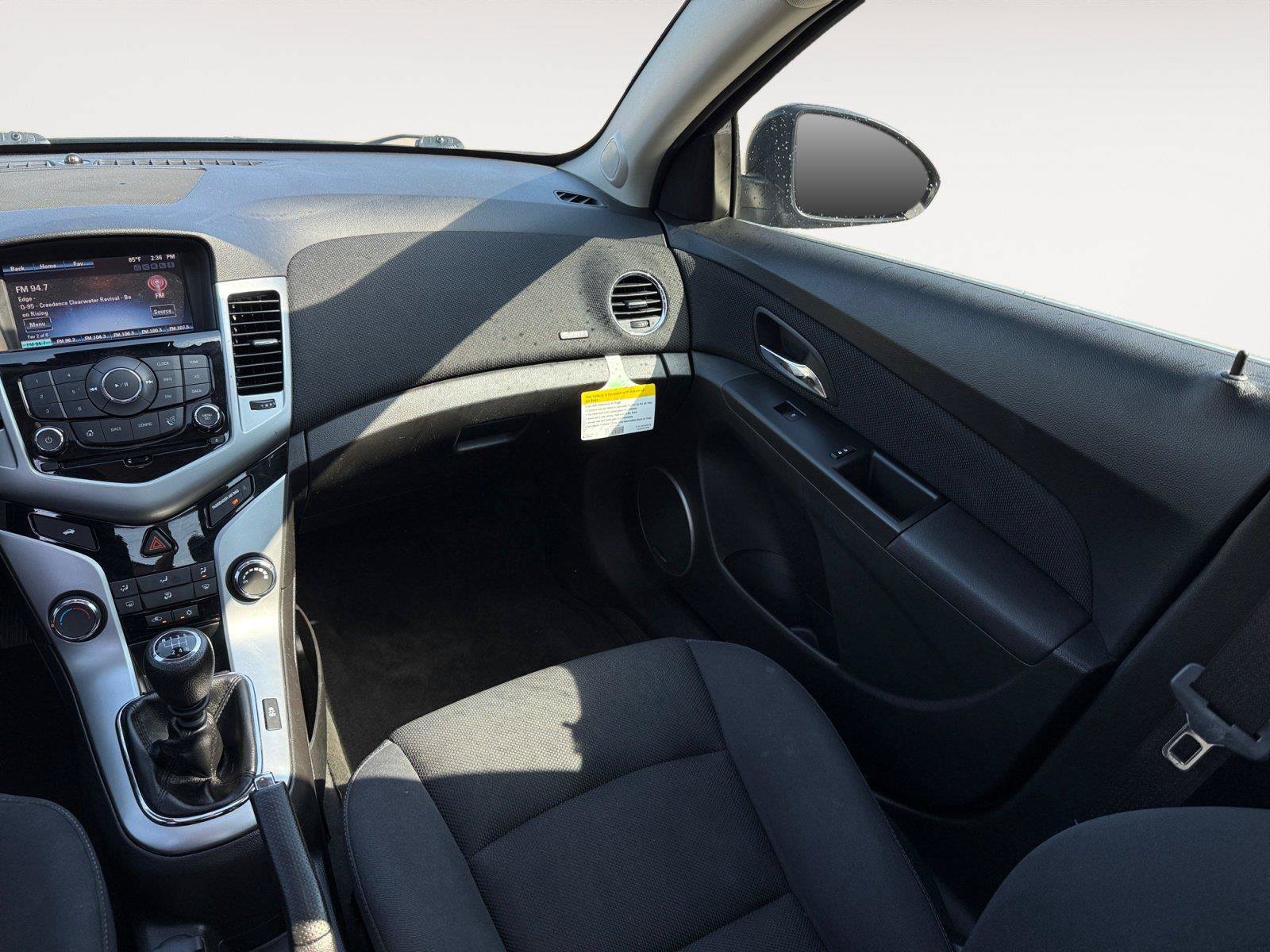Used 2015 Chevrolet Cruze LT w/ Sun And Sound Package FWD image 12
