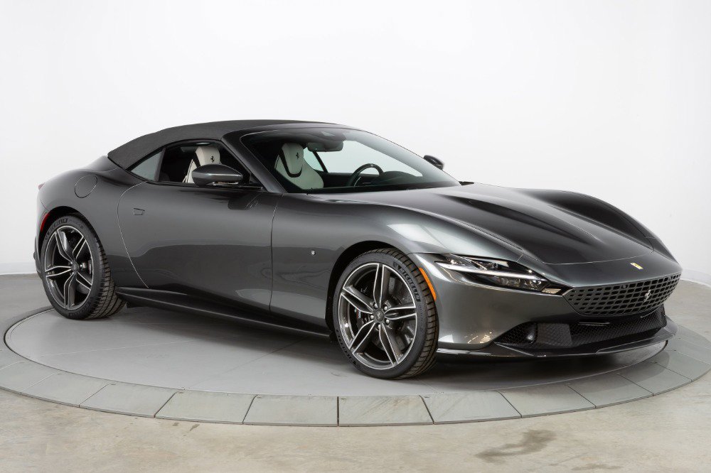 Used 2024 Ferrari Roma Spider image 17