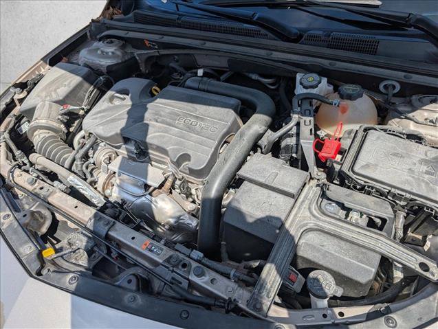 Used 2024 Chevrolet Malibu LT FWD image 21