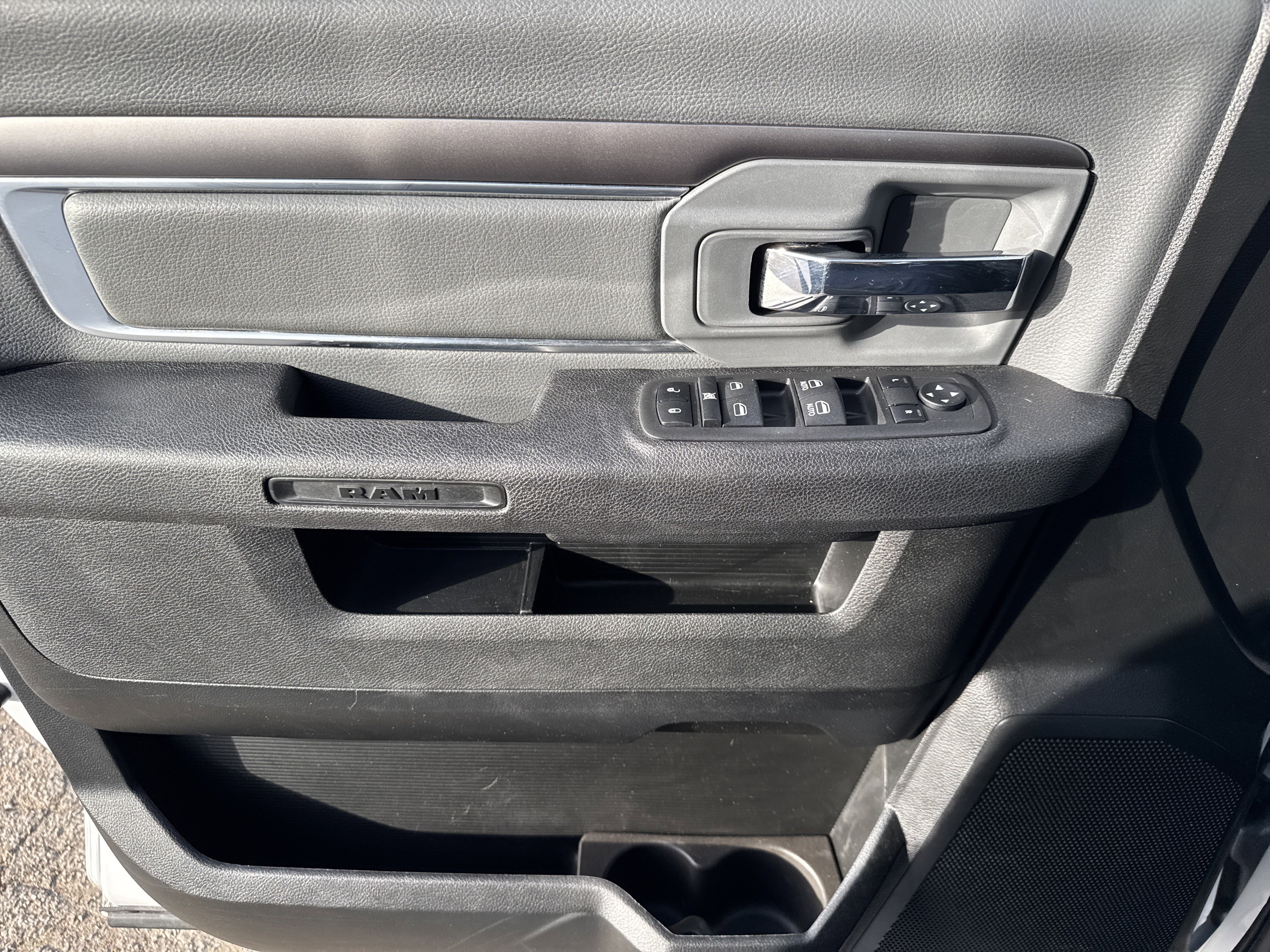 Certified 2024 RAM 1500 Classic SLT image 9