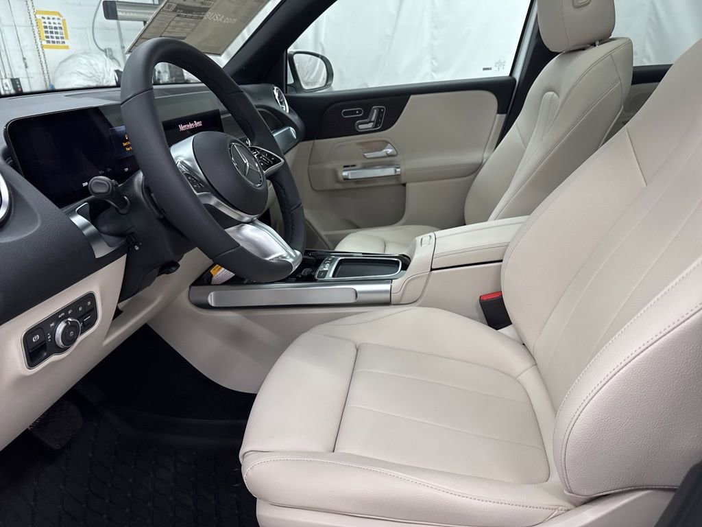 Used 2026 Mercedes-Benz GLB 250 GLB 250 image 14
