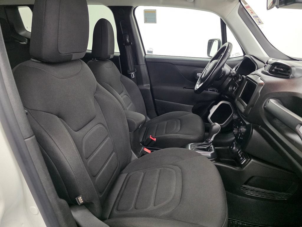 Used 2020 Jeep Renegade Latitude w/ Cold Weather Group AWD/4WD image 10