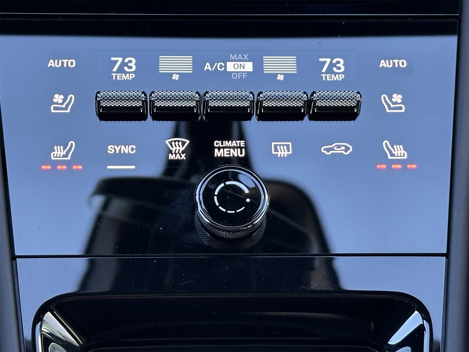 Certified 2024 Porsche Cayenne Coupe image 24