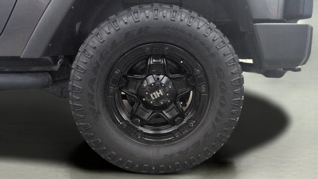 Used 2016 Jeep Wrangler Sport AWD/4WD image 25