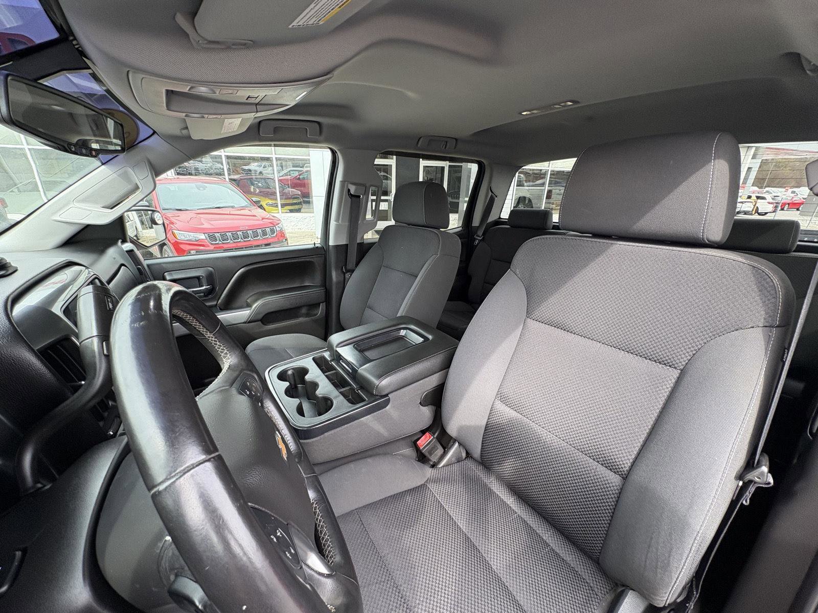 Used 2018 Chevrolet Silverado 1500 LT w/ All Star Edition AWD/4WD image 11