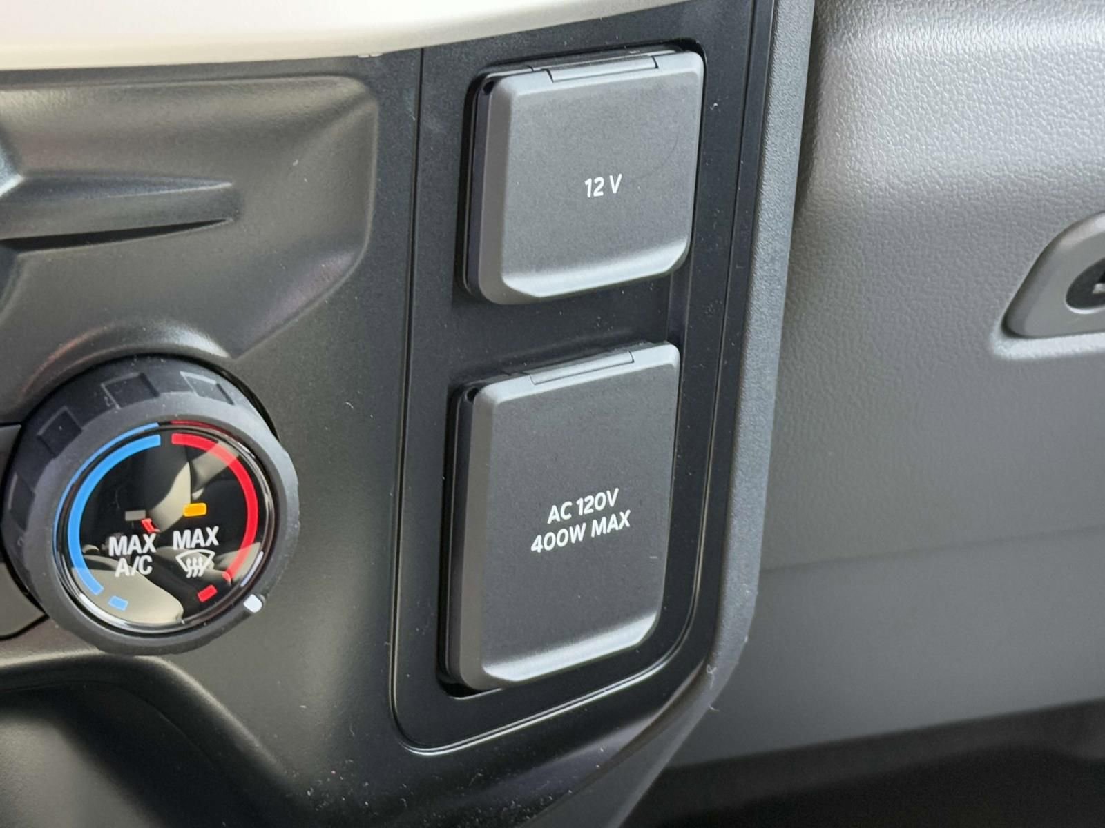 New 2025 Ford F550 4x4 Crew Cab Super Duty image 15