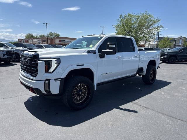 Used 2024 GMC Sierra 3500 AT4 w/ AT4 Premium Plus Package AWD/4WD image 3
