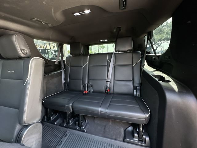 Used 2023 Cadillac Escalade ESV Premium Luxury RWD image 32