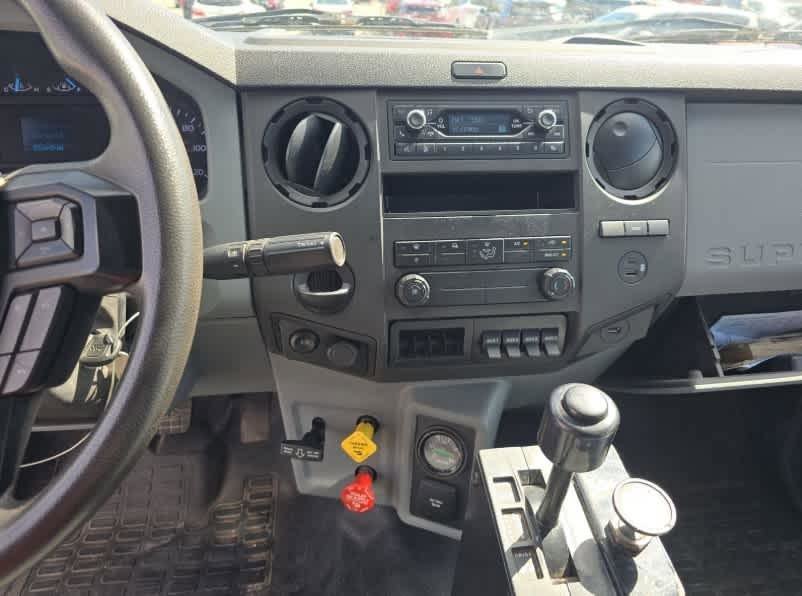 Used 2023 Ford F750 2WD Regular Cab Super Duty image 3