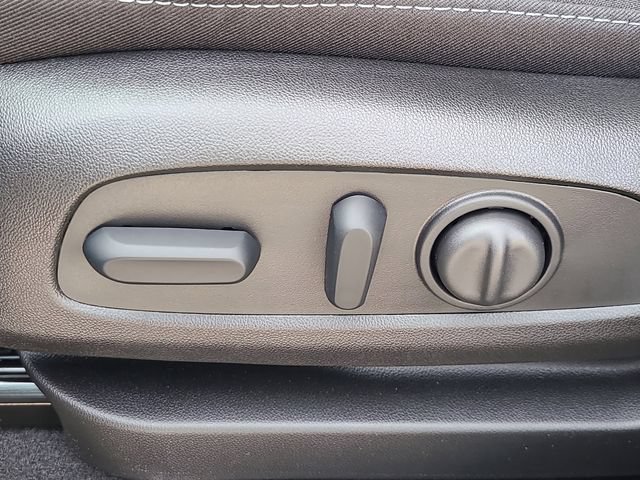 New 2027 Chevrolet Bolt LT FWD image 19