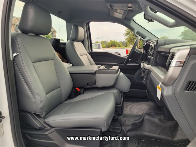 New 2025 Ford F550 XL image 7
