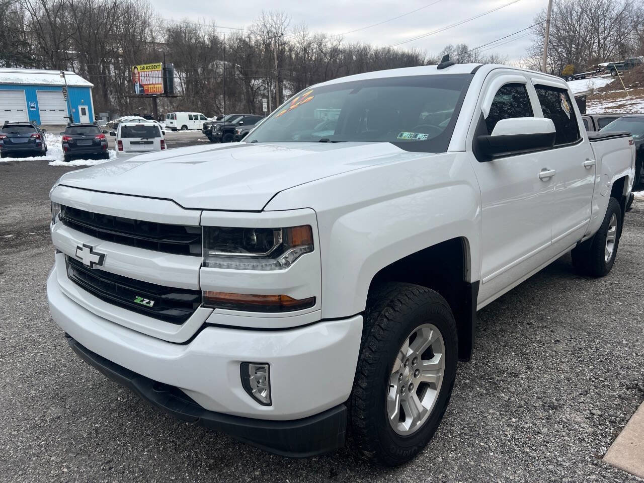 Used 2017 Chevrolet Silverado 1500 LT w/ All Star Edition image 3