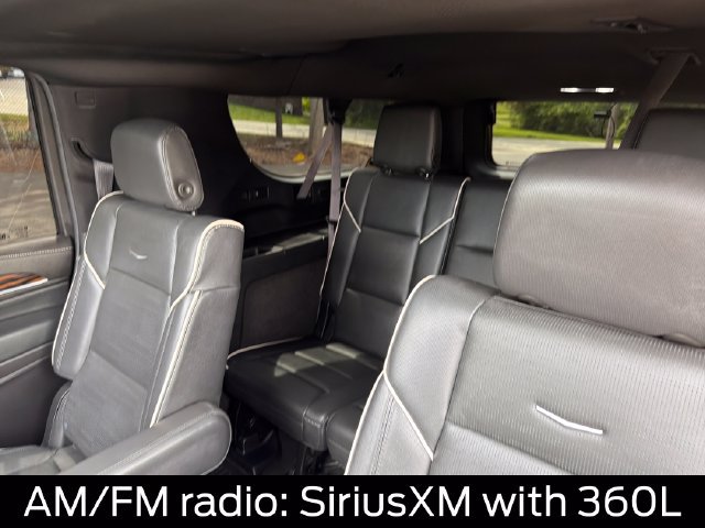 Used 2024 Cadillac Escalade ESV Premium Luxury w/ Performance Package AWD/4WD image 33