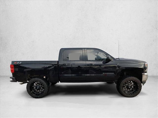 Used 2018 Chevrolet Silverado 1500 LT w/ All Star Edition image 4
