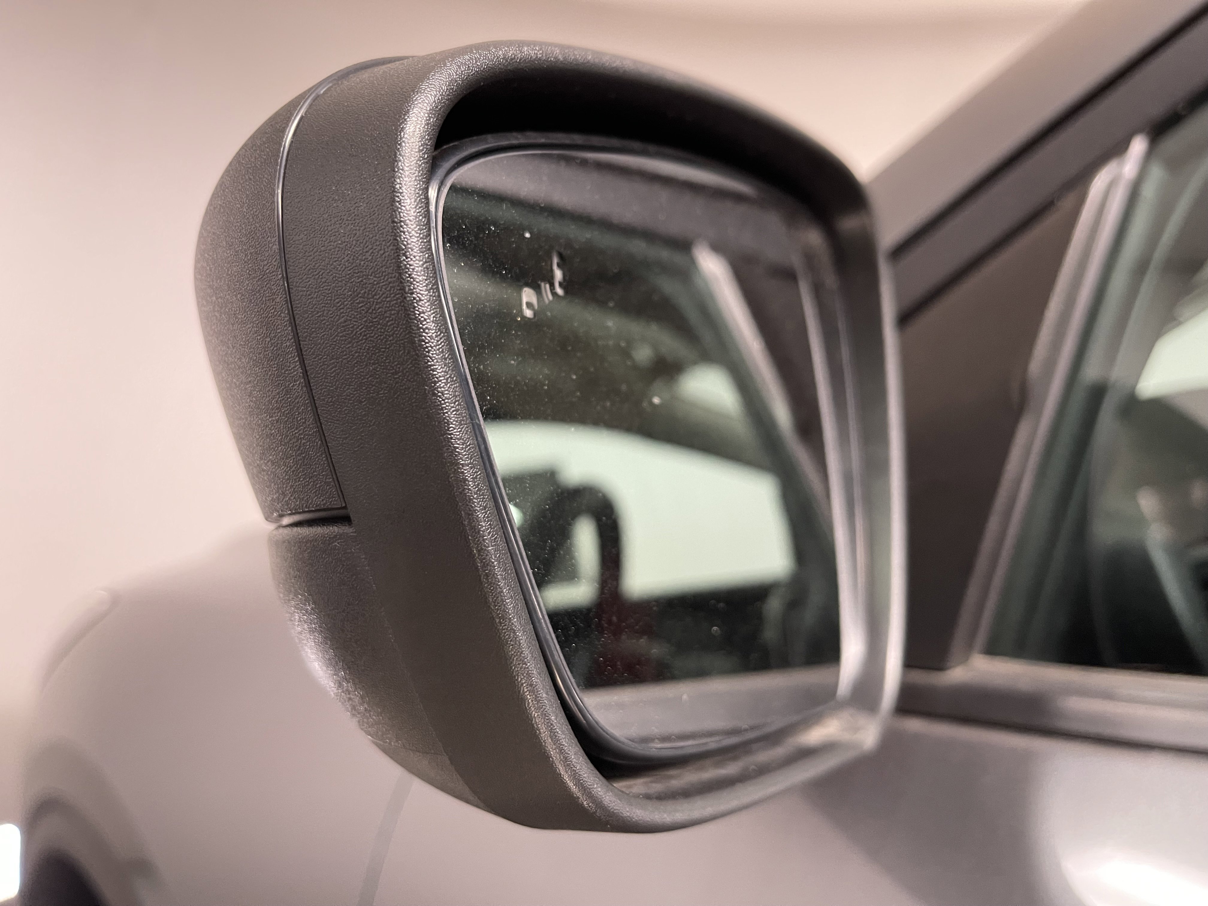 Used 2025 Ford Escape Active image 13