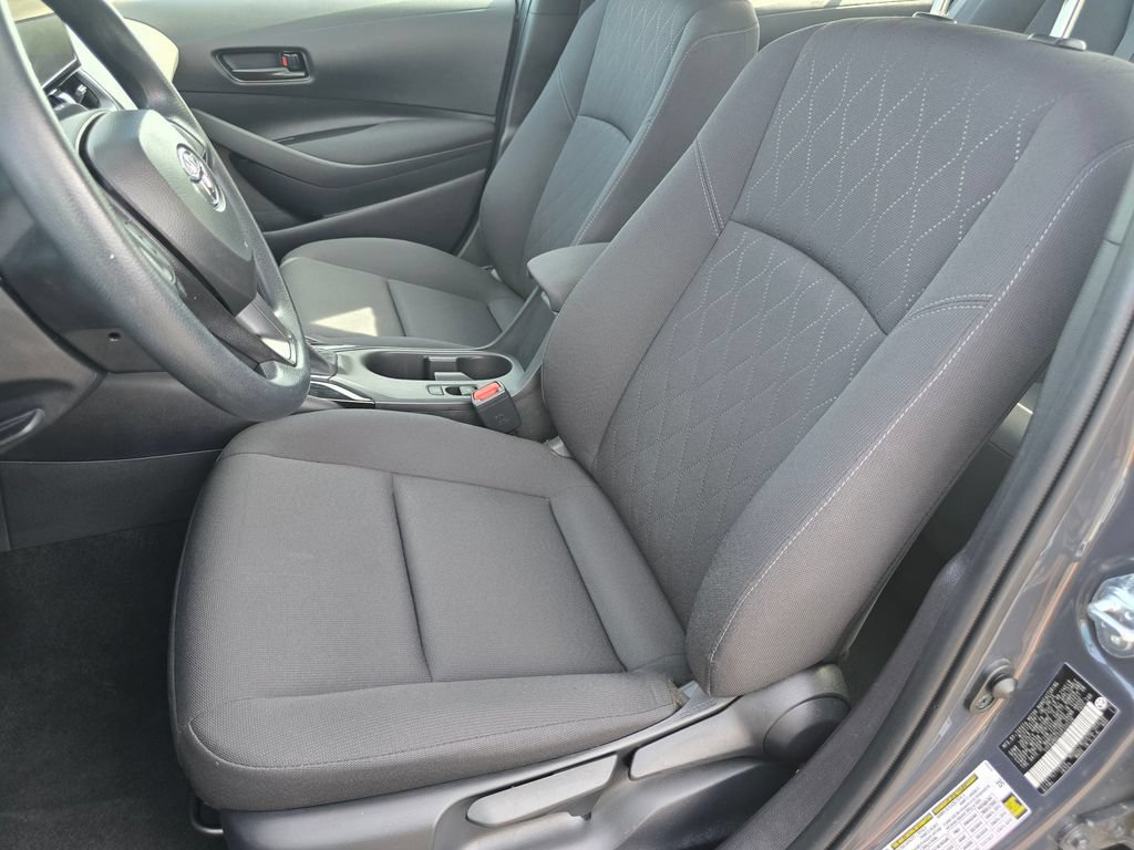 Certified 2025 Toyota Corolla LE FWD image 21