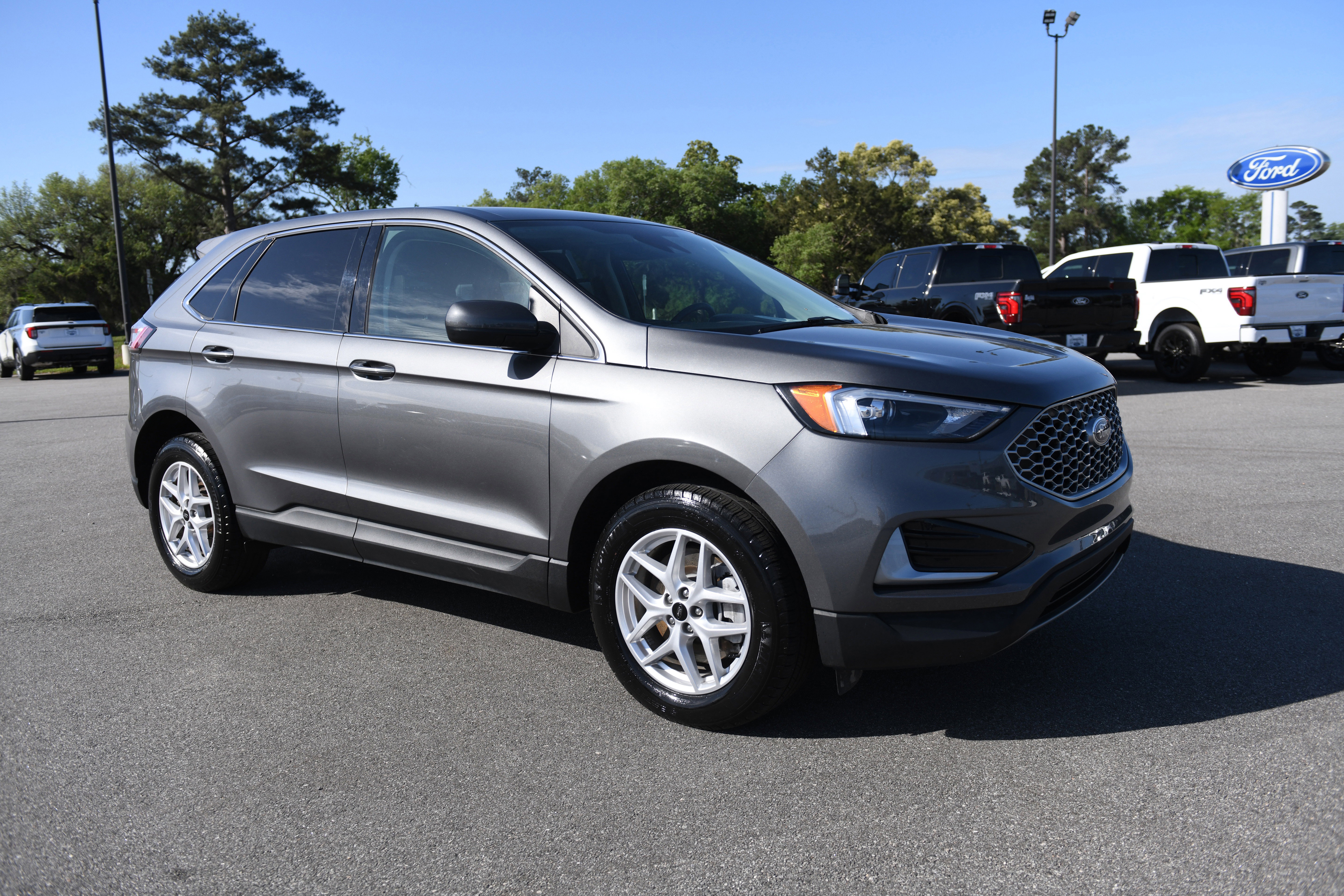 Used 2023 Ford Edge SEL