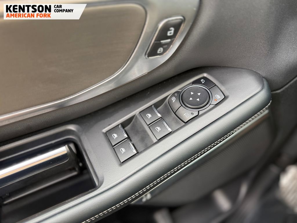 Used 2025 Ford Expedition Platinum AWD/4WD image 24