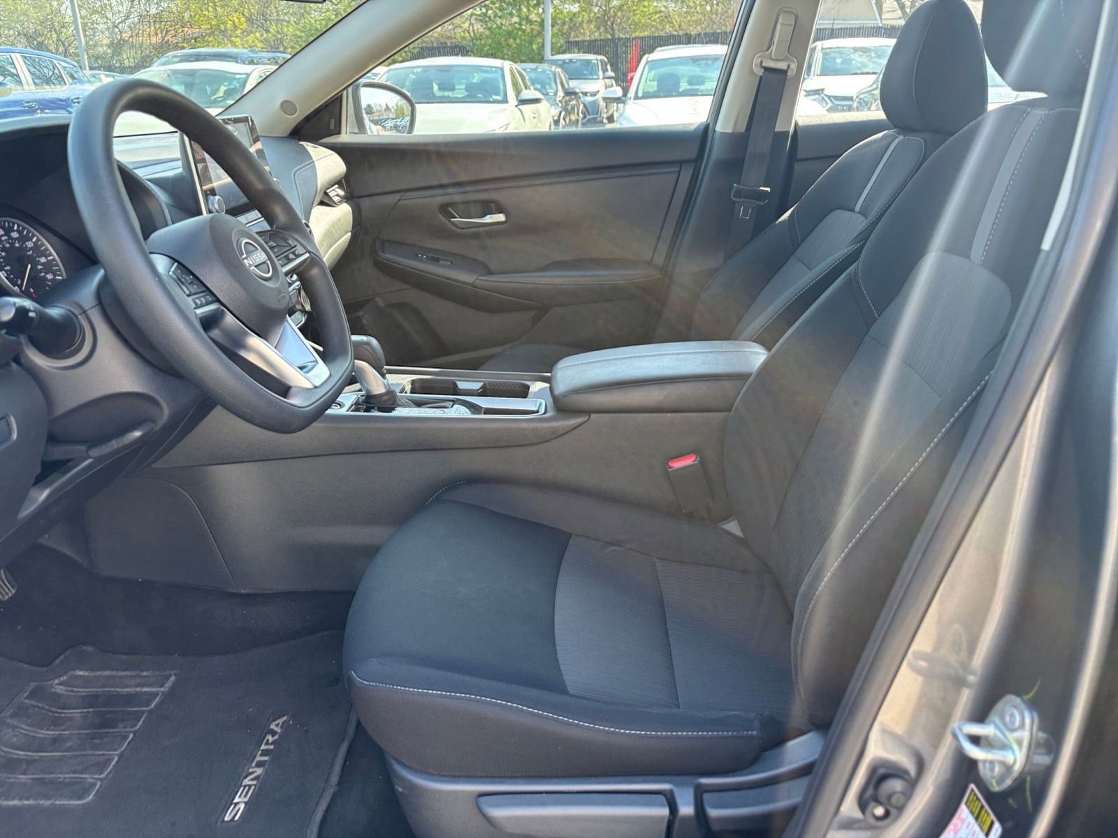 Used 2025 Nissan Sentra SV FWD image 24