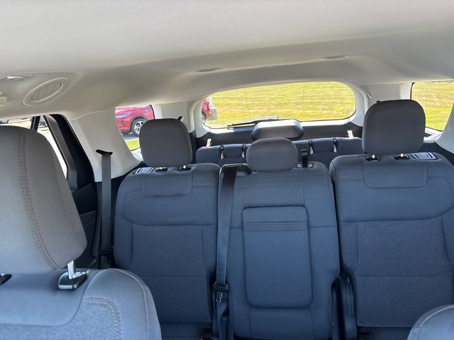 Certified 2025 Ford Explorer Active image 26