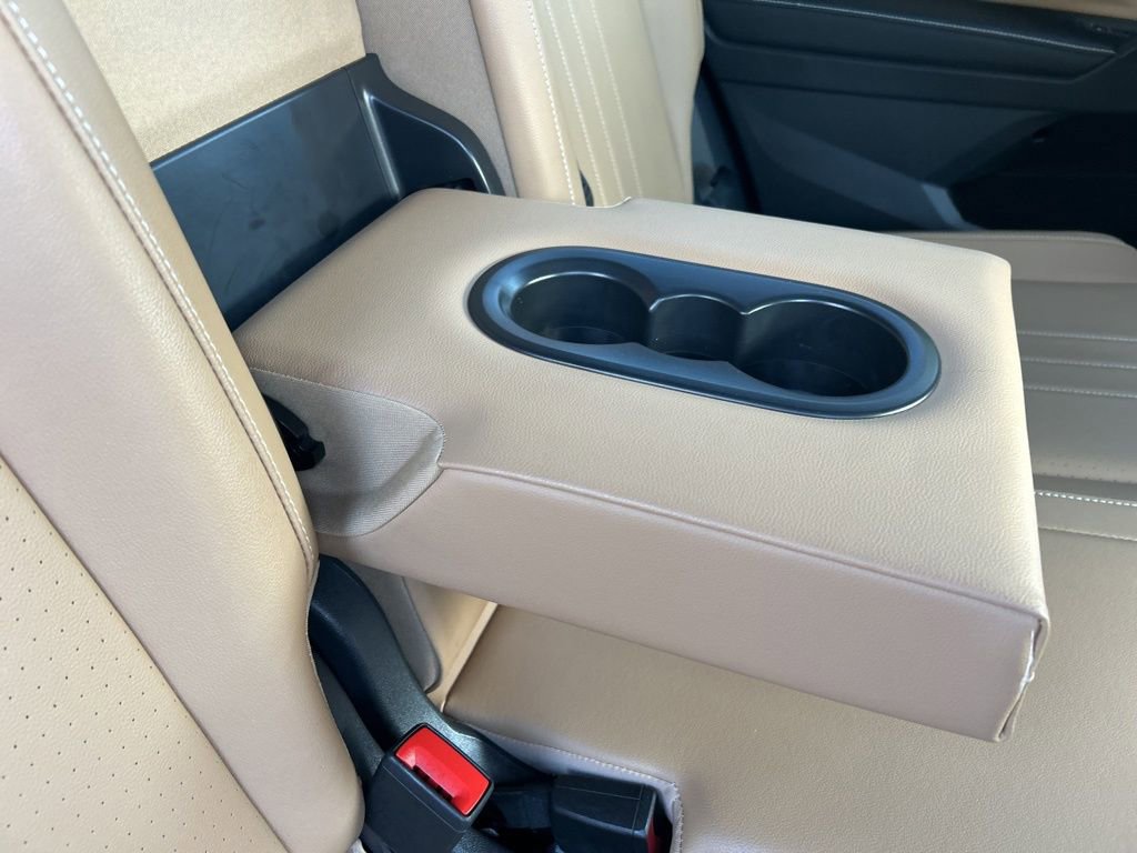 Used 2024 Volkswagen Tiguan SE image 51