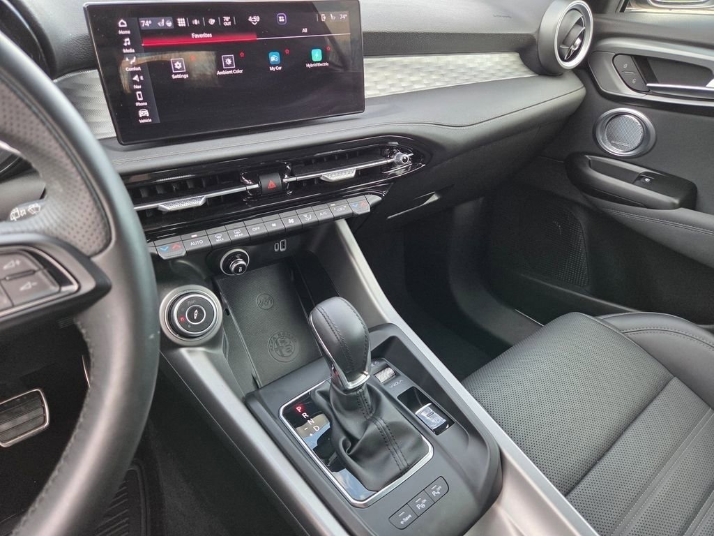 Used 2024 Alfa Romeo Tonale Veloce image 38